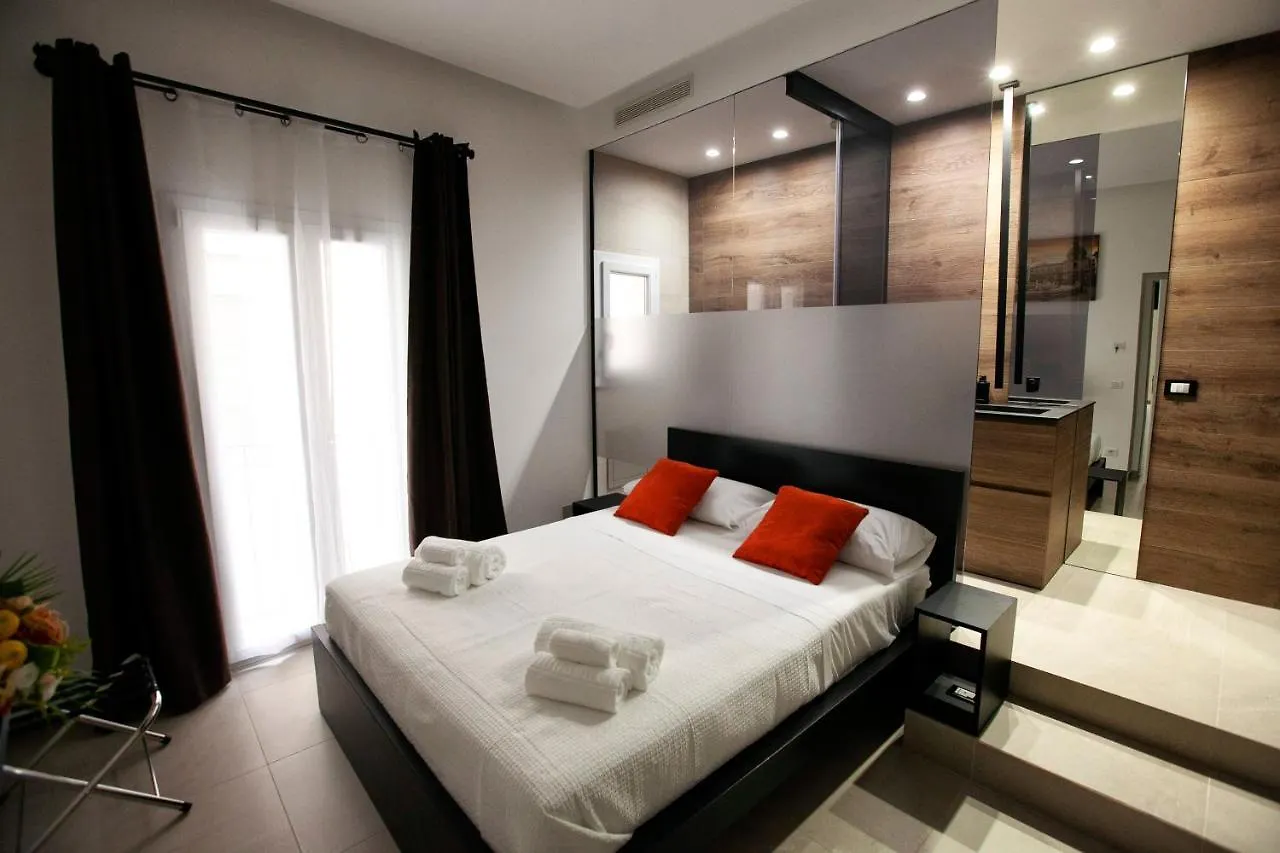 Suites Central Station Palermo 2*,  Italia